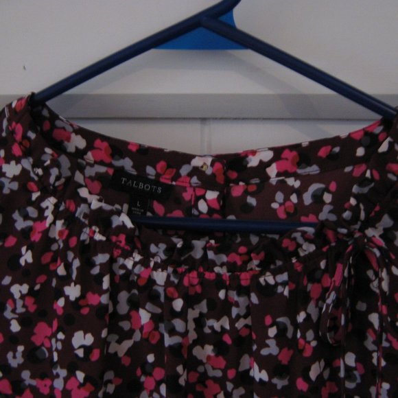 Pretty Talbot's Sleeveless Blouse - Picture 2 of 4